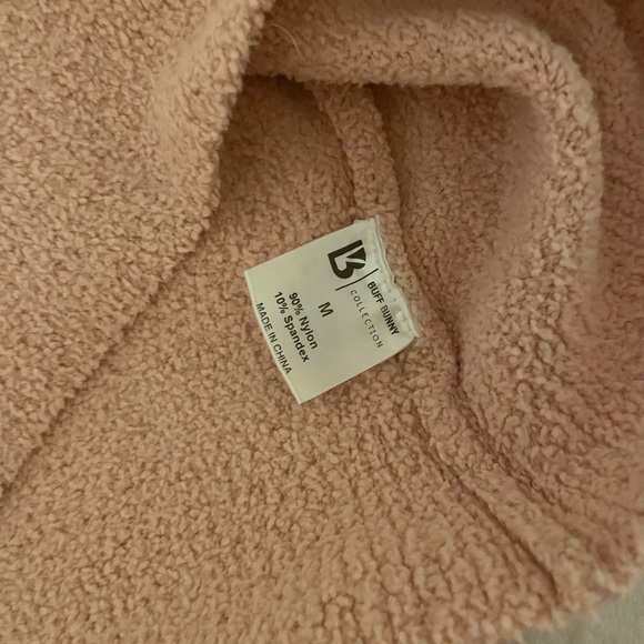 Pink loop yarn shorts set Buffbunny - Picture 8 of 8